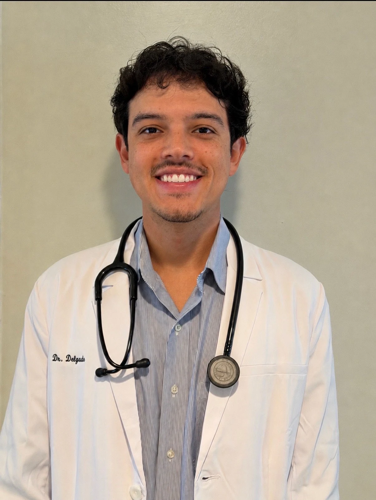 Dr. Walter Delgado